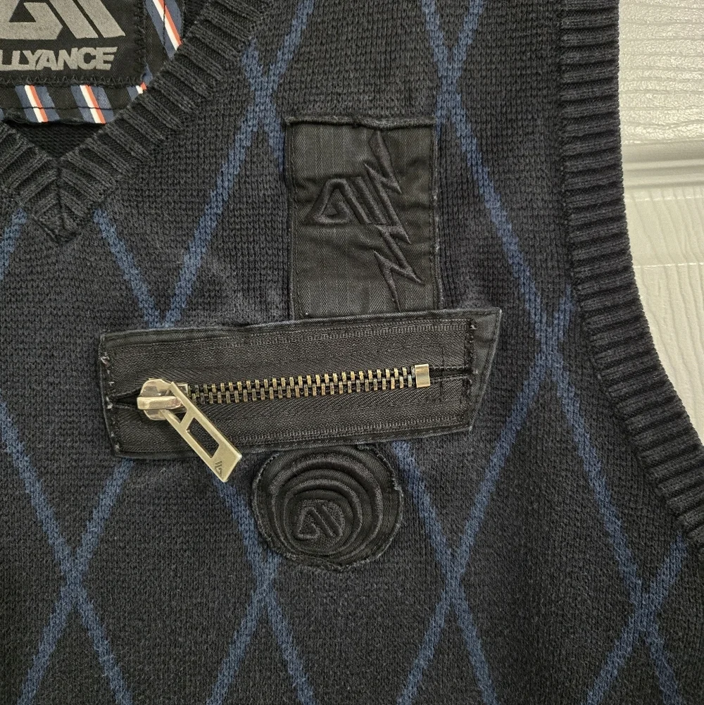 Allyance Argyle Sweater Vest Mens Large Black Blue Zip Pocket